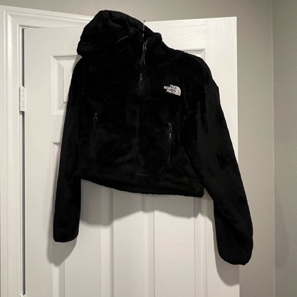 THE NORTH FACE Women's Osito ¼ Zip Hoodie cropped